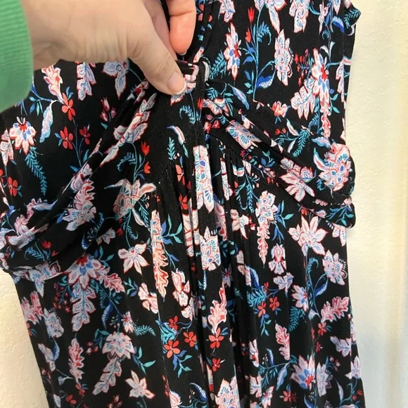 Floral Sleeveless Maxi Dress - Black and Pink - Picture 8 of 8